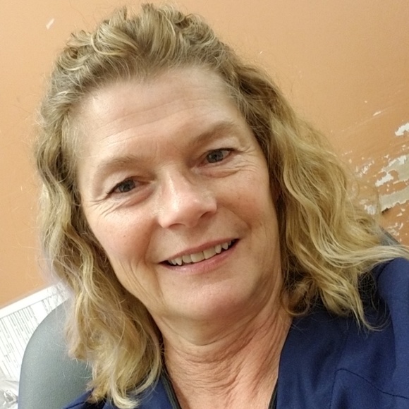 Meet your Posher, Kim - Picture 1 of 1